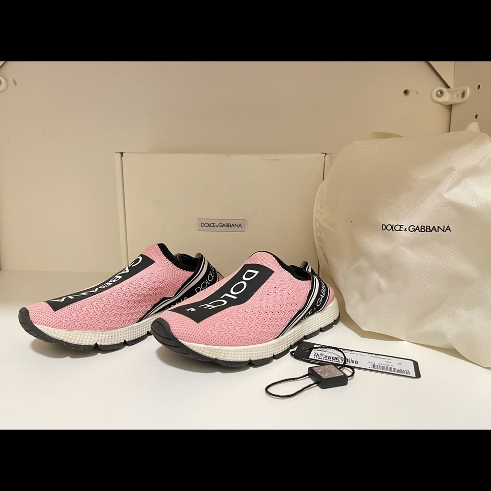 New with tag and box kids dolce&Gabbana sneakers. Never wear